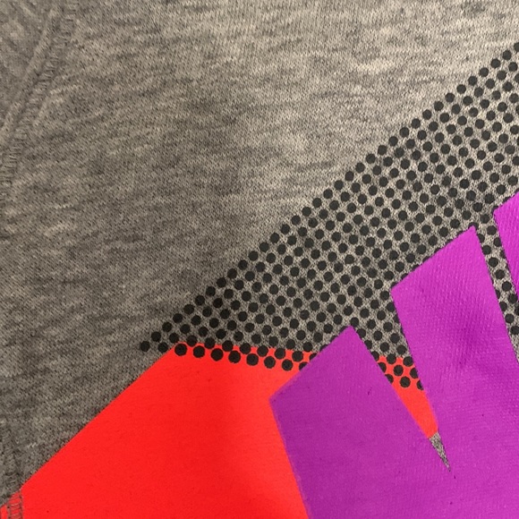 nike sweater comfy and cute. - Picture 2 of 3